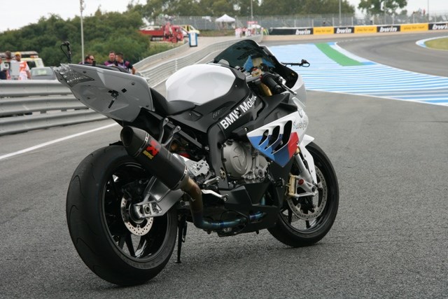 Η ΒMW S1000RR SafetyBike